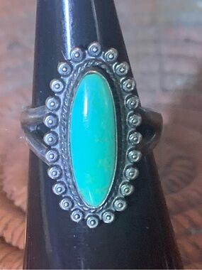 Vintage Navajo Turquoise Ring 5.48 grams